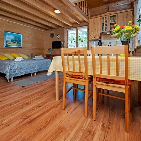 Casa Marisa Vikendica *